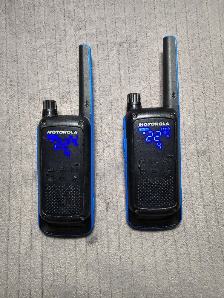 Motorola Walkie Talkies - Bluetooth And Texting - Model T802