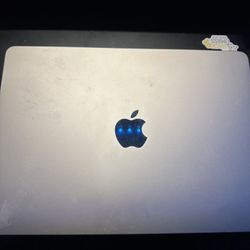 M2 MacBook Air 8GB 256 SSD