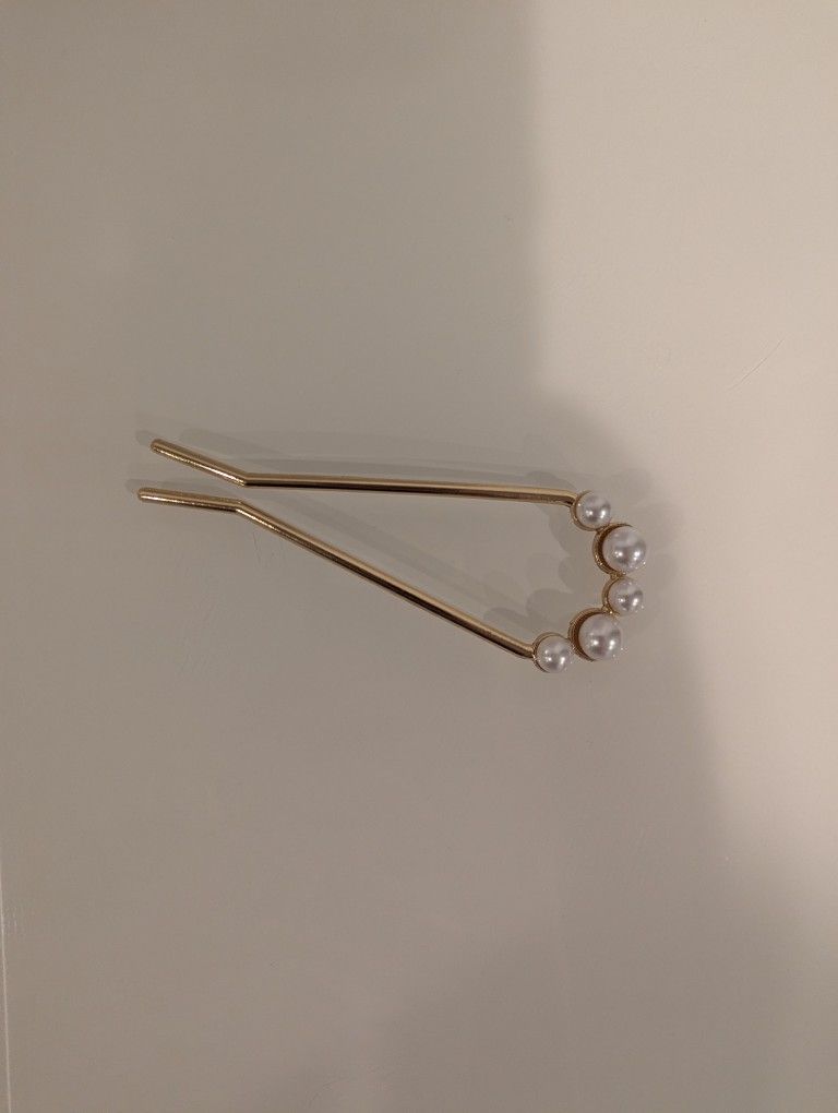 Bhindya Gold Pearl Hairpin