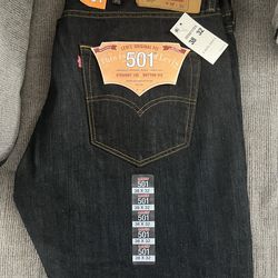 Men’s 501 Levi’s 38 x 32 NEW