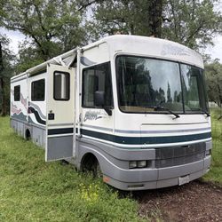 1998 Fleetwood Southwind Storm 31ft