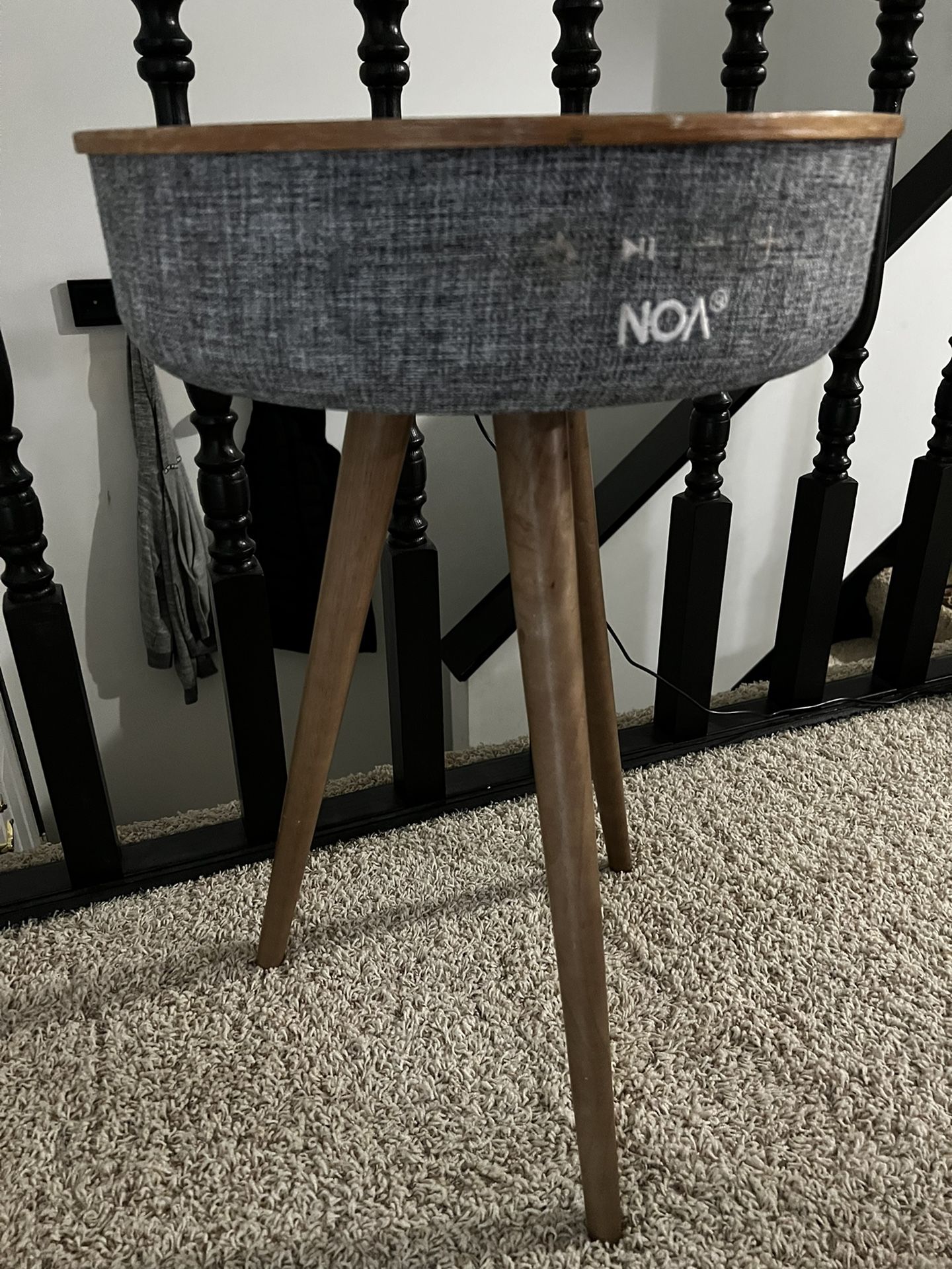Bluetooth Speaker Table