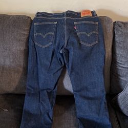 Guys Levis $10 Like New 