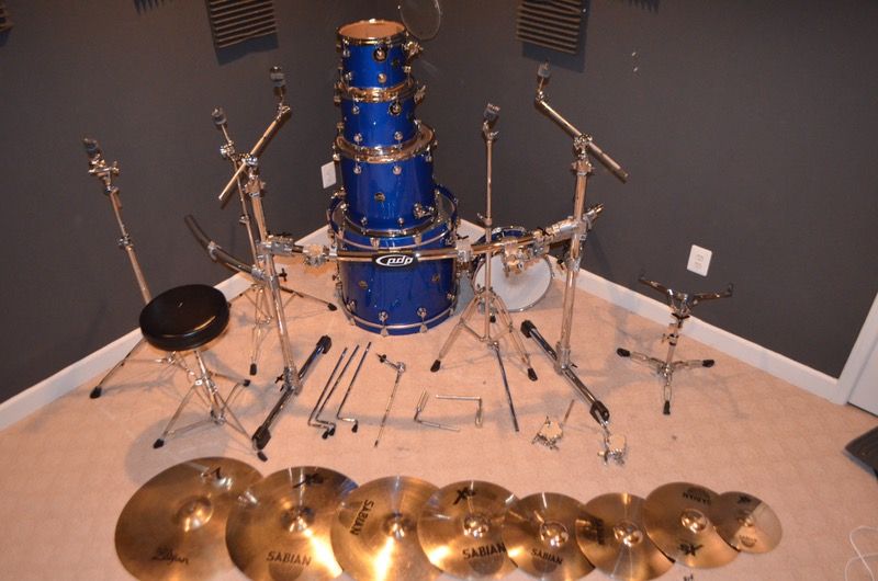 DW Performance Series 5 piece drum kit