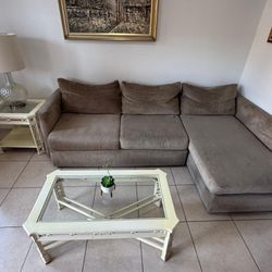Living Room Set / Puede Ser Solo También 