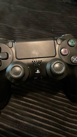 Batman Arkham PlayStation console with 2x controllers