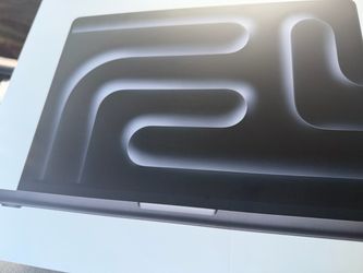MacBook PRO m5 chip w/ nano screen!!! Only two weeks old