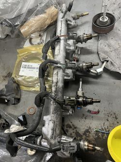 Mazdaspeed 3 Injectors And Rail