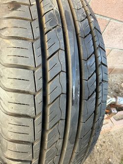 Summit Ultramax A/S Tire 205/55R16 91V – Used
