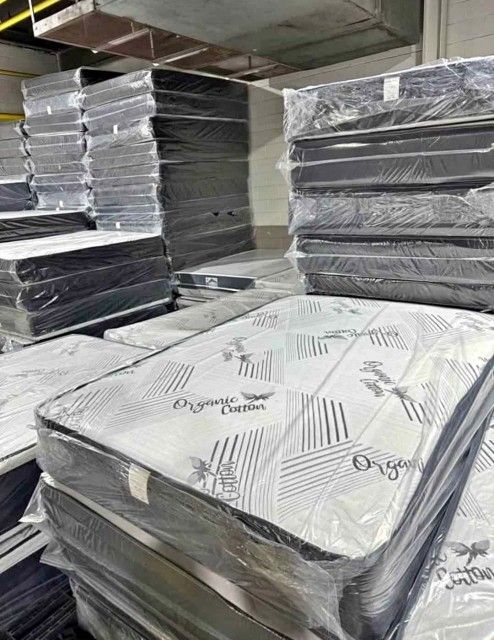 Must Go This Week !!!! Brand New Queen Size Mattress With box spring!!!!
NEW QUEEN SIZE MATTRESS