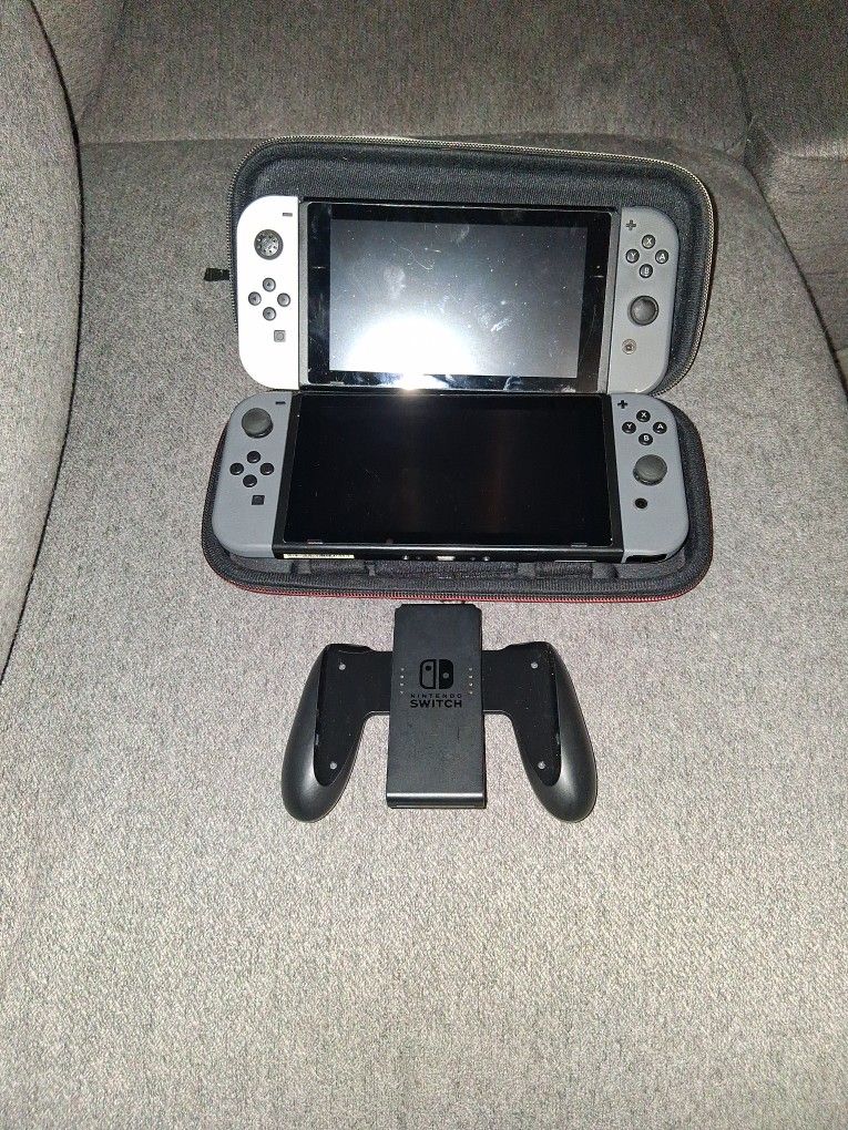 2 Nintendo Switch Game Consoles Hac-001-(01) 32gb W/ Gray Joy- Con, One Game, Travel Case, Joy Con Grip, And One 1.5TB SD Card!!!