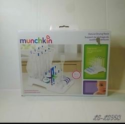 Munchkin deluxe drying for baby bottles. Pegs fold flat. (I)