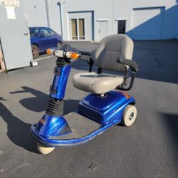 Celebrity 3 Wheel Scooter