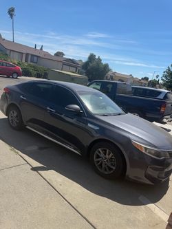 2017 Kia optima parts out