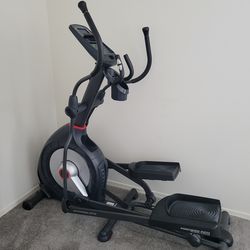 Schwiin 470 elliptical machine
