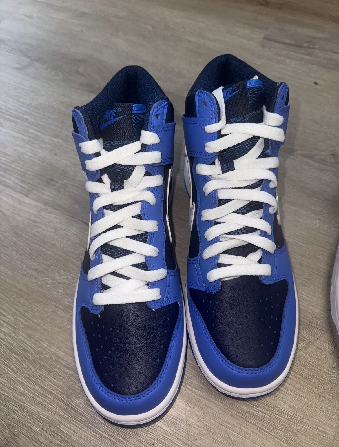 Nike Dunks 