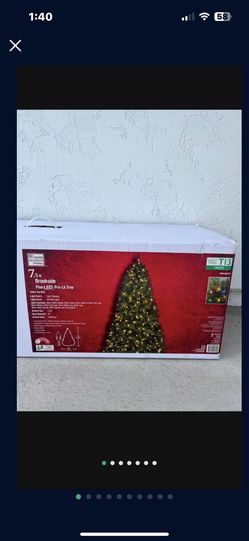 Christmas Tree 7.5 FT - Works Great - White Or Color Lights. Paid $250 for the tree. Holiday tree for the season.