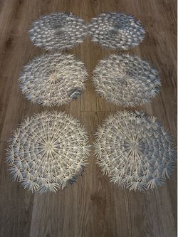Silver table mats 6
