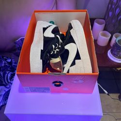 NIKE BLAZER LOW /SACAI