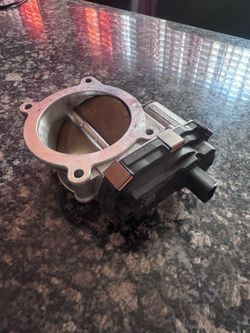 Genuine GM Throttle Body Assembly OEM 1(contact info removed) Camaro Corvette Z06