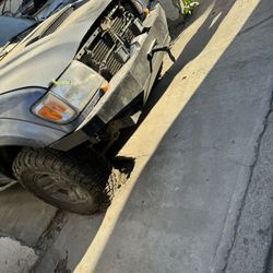 94-04  toyota tacoma bumper 