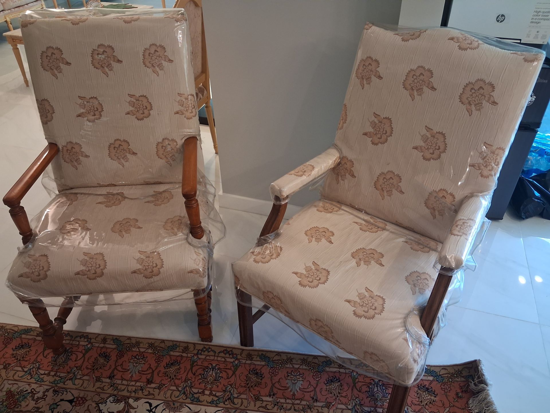 CHAIR (2 ARM CHAIR Maching Design)