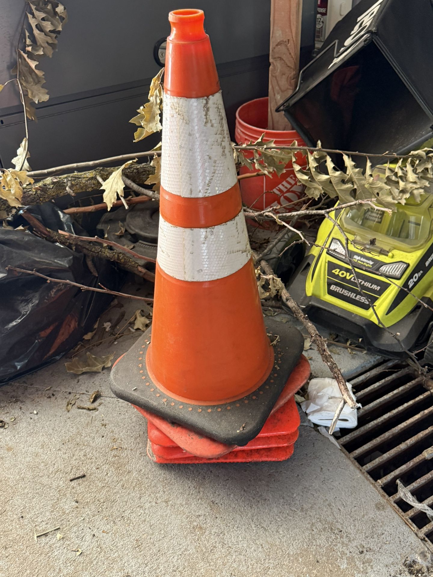 Construction Traffic Cones (5 Count)