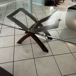 Glass Dinning Table 