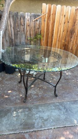 Glass dinner table