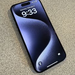 iPhone 15 PRO — 256GB — UNLOCKED - 89% Battery!