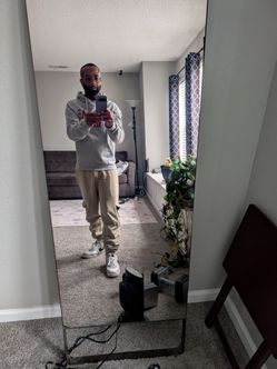 Lululemon mirror with weightd
