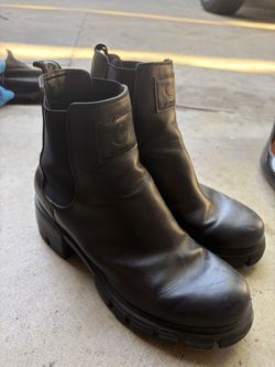 G by GUESS Black Chelsea Ankle Boots – Women’s Size 8