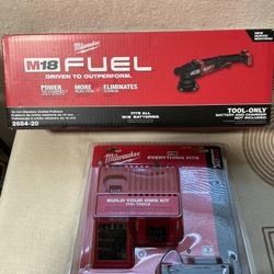 Milwaukee. M18 FUEL Lithium -Ion Brushless Cordless 15MM DA Random Orbital Polisher Kit. 2684-21.