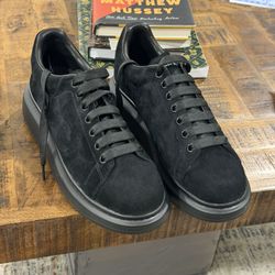 Alexander McQueen Triple Black