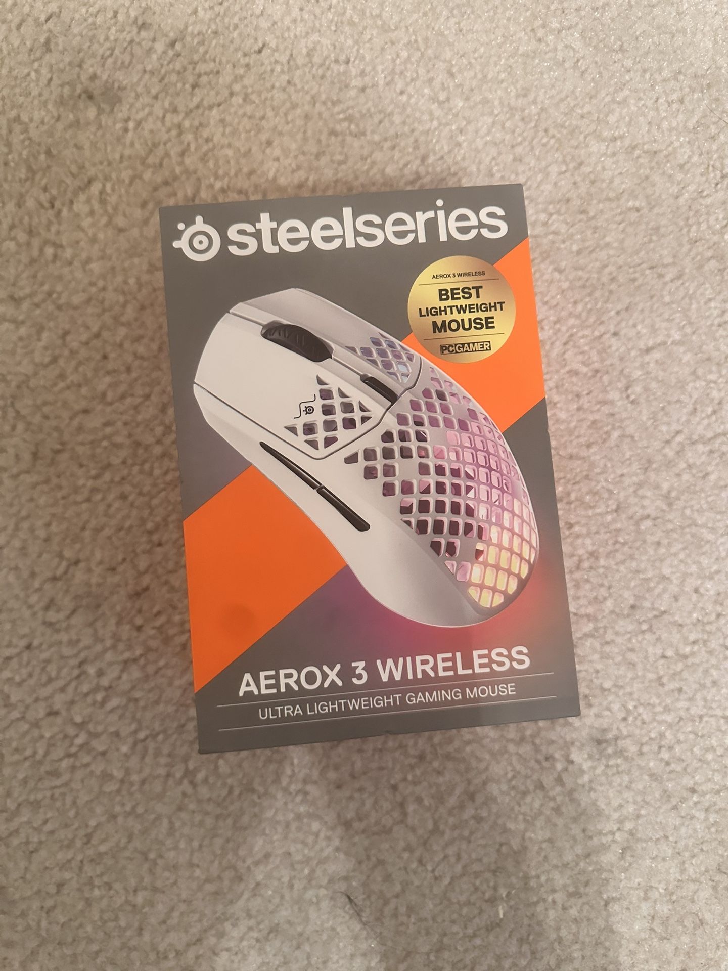 Snow Colored SteelSeries Aerox 3 Wireless Gaming Mouse
