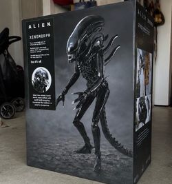 Brand New Xeno Morph on Hand