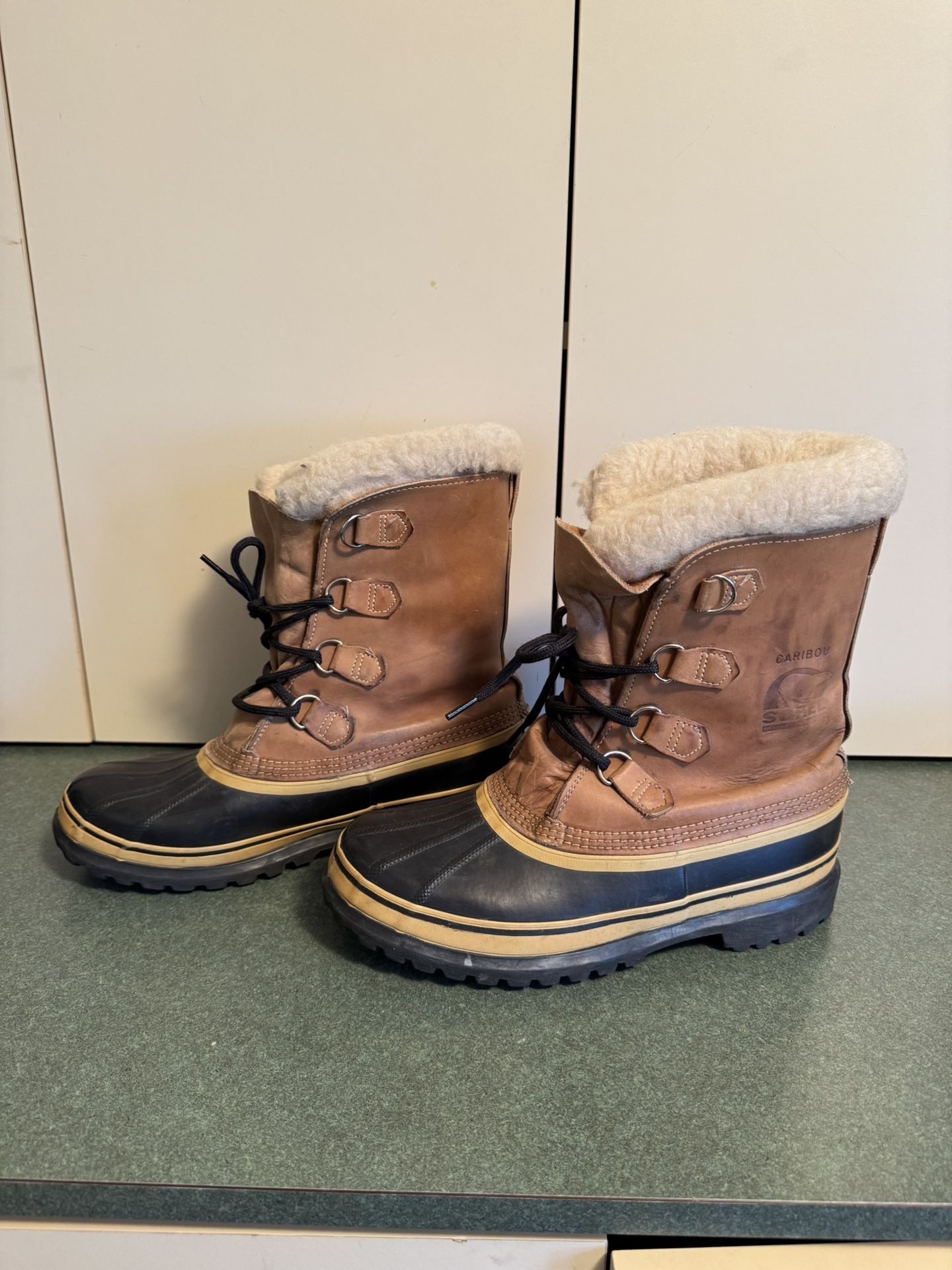 Sorel Caribou Insulated Wool Waterproof Tan Winter Boots Size 10