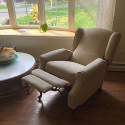 Recliner Arm Chair