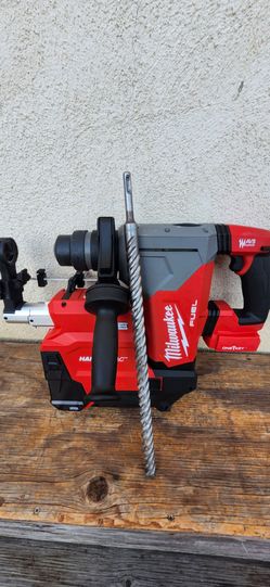 Milwaukee Rotary Hammer one key m18 fuel tool vacuum one bit