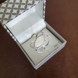 Ring Size 7 women ( NEW)