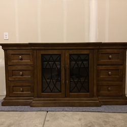 Solid Wood Tv Unit With Storage Cabinets 
