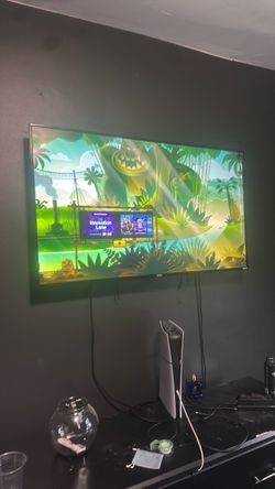 Onn with Roku Flatscreen tv