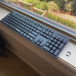 Like new wireless Keyboard