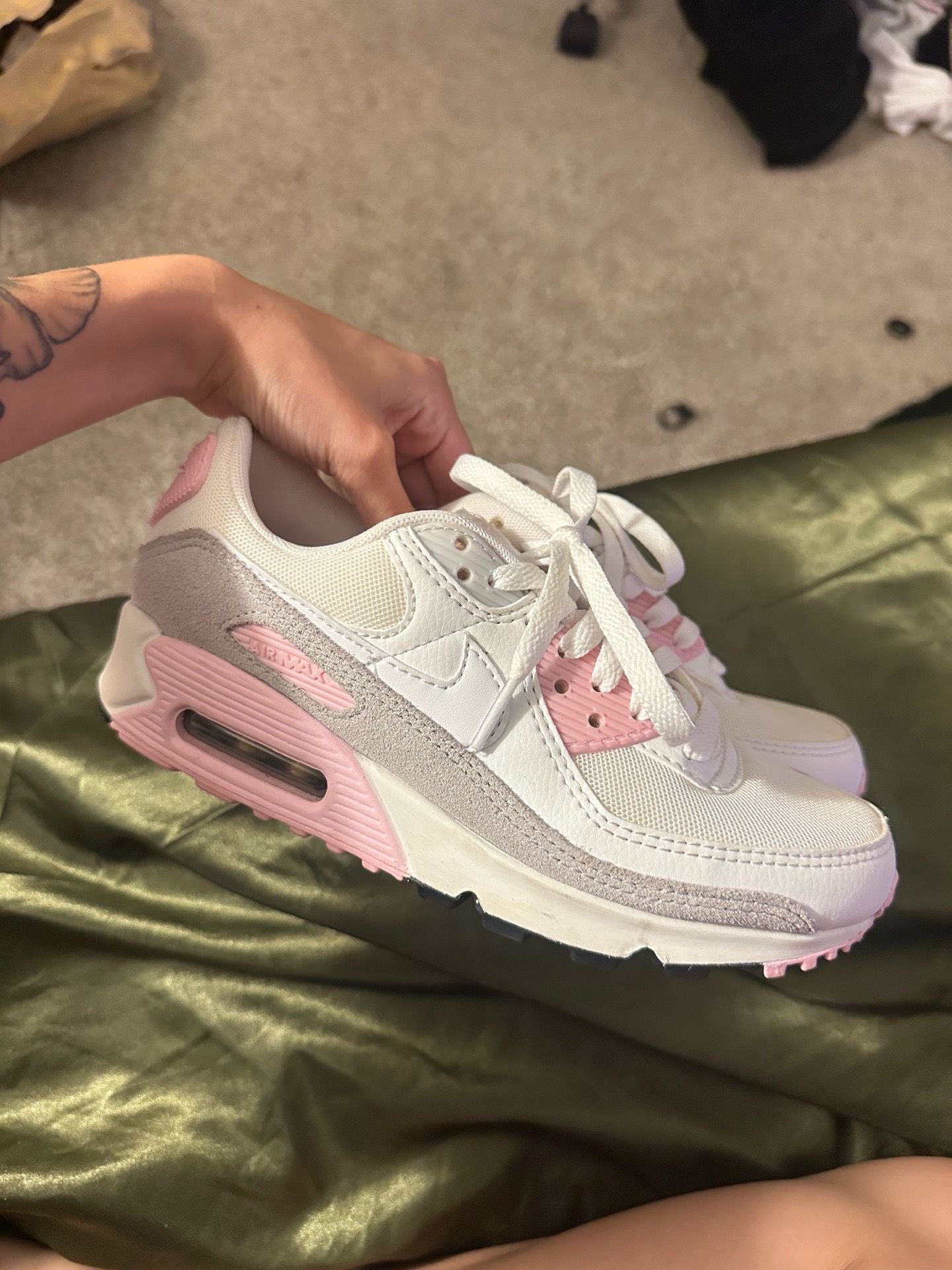 pink nike airmax