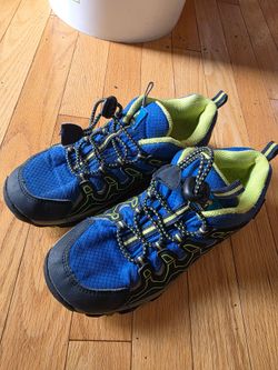 Kids Hiking Shoes – EU 36 / Approx. US Big Kids 4