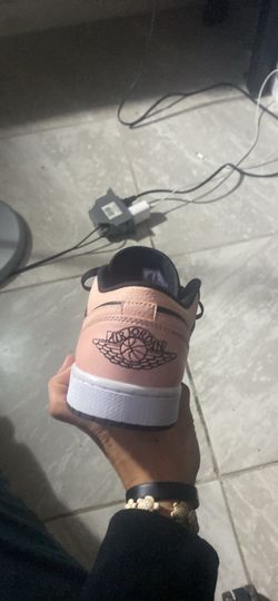 Low top Jordan 1 Crimson Tints