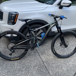 2022 Large Trance X2 Trail Bike 