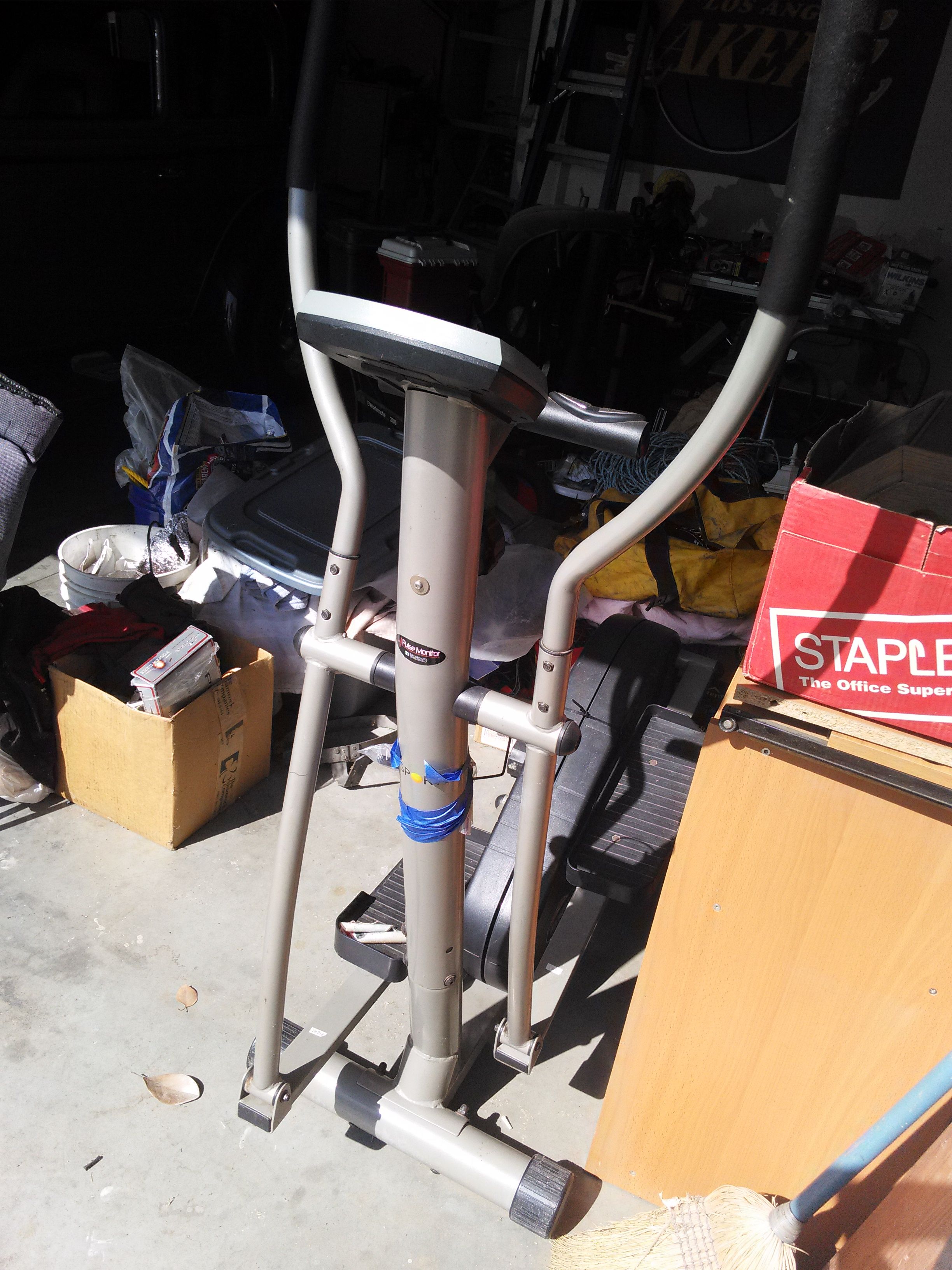 Sportek EE220 Elliptical Exercise machine