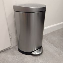 Small Simplehuman Step Bin 