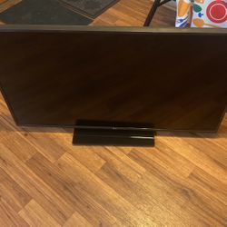 Used Tv LG In Good Condition No Scratches Or Marks Of Any Kind